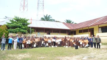 Tingkatkan Literasi dan Inklusi Keuangan, Bank Kalbar dan OJK Gelar Sosialisasi di Badau